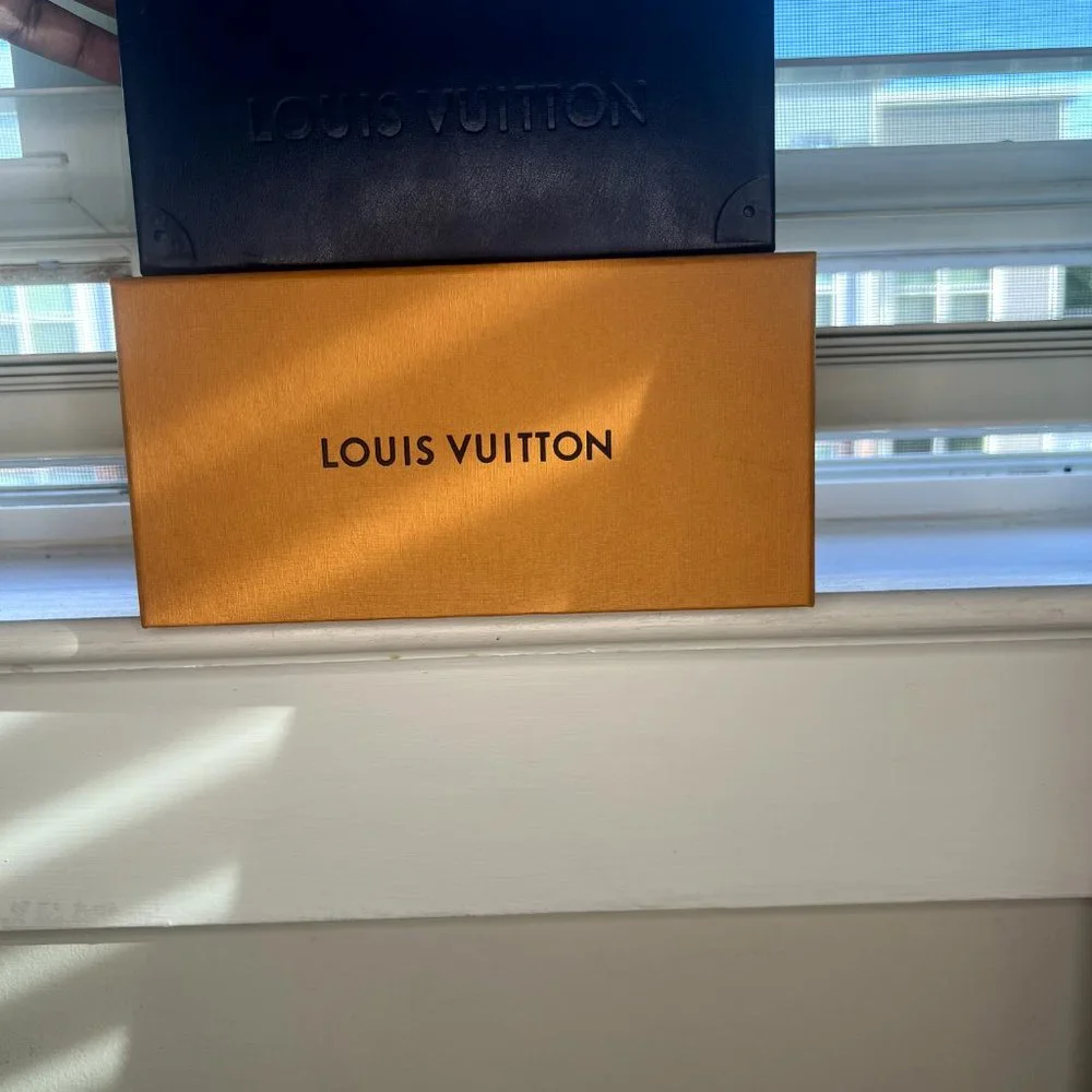 Louis Vuitton Moon Cat Eye Sunglasses Creme Monogram Temples - Picture 10 of 10